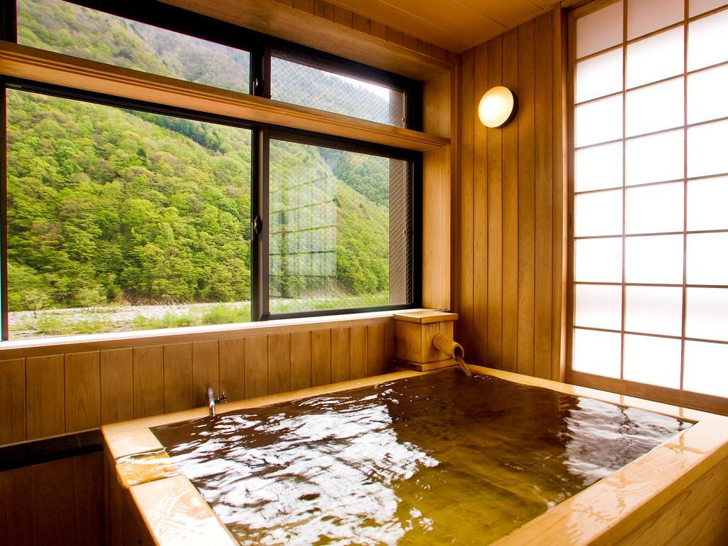 Yukimurasaki Takayama  Quarto foto